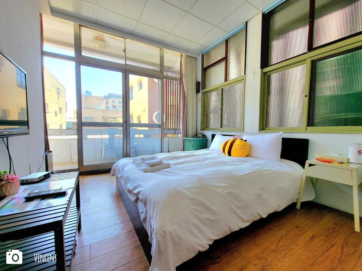 Honey House Tainan Bed & Breakfast Ngoại thất bức ảnh