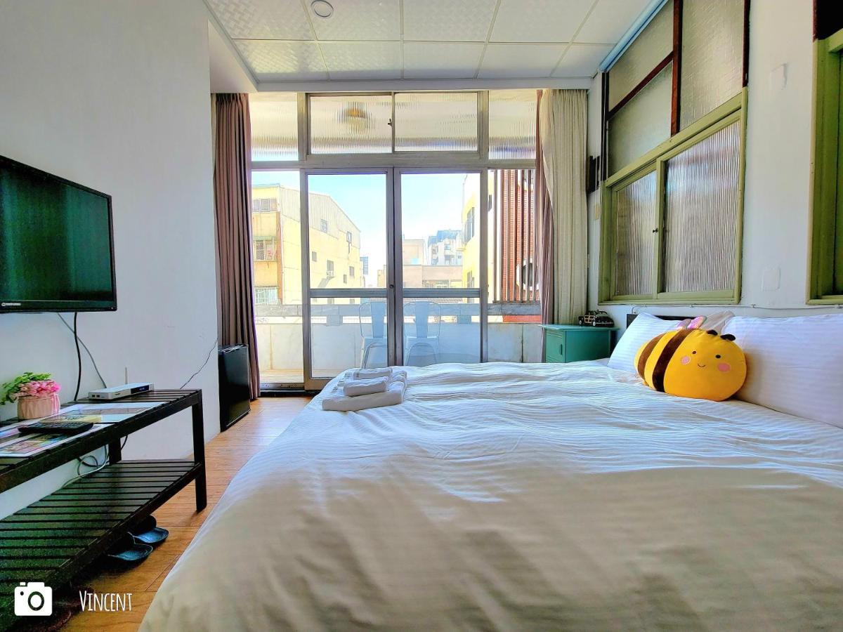 Honey House Tainan Bed & Breakfast Ngoại thất bức ảnh