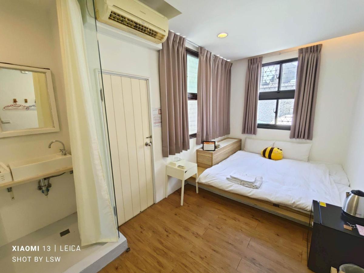 Honey House Tainan Bed & Breakfast Ngoại thất bức ảnh