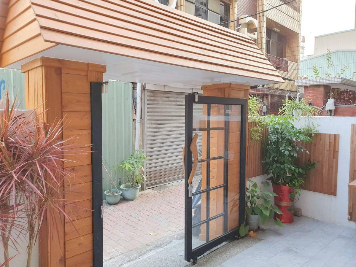 Honey House Tainan Bed & Breakfast Ngoại thất bức ảnh
