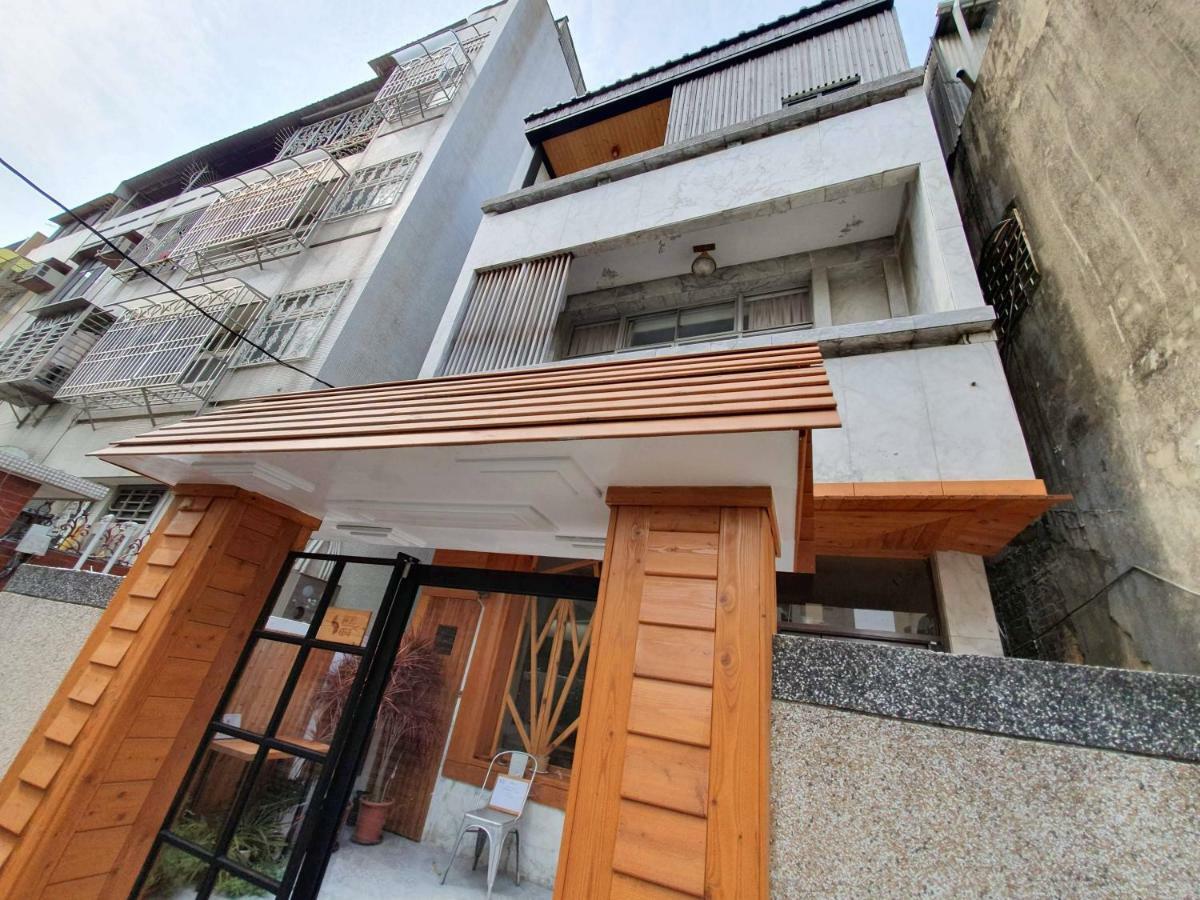 Honey House Tainan Bed & Breakfast Ngoại thất bức ảnh