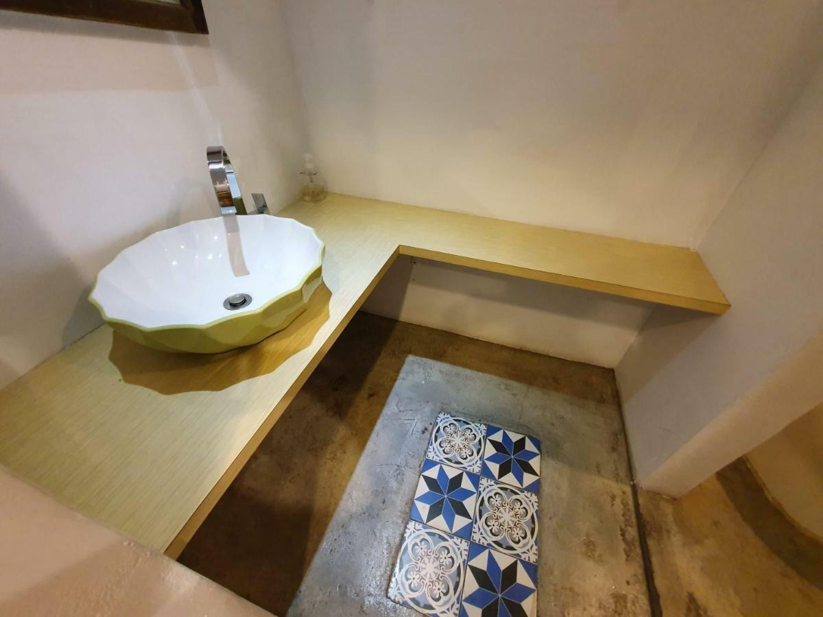 Honey House Tainan Bed & Breakfast Ngoại thất bức ảnh