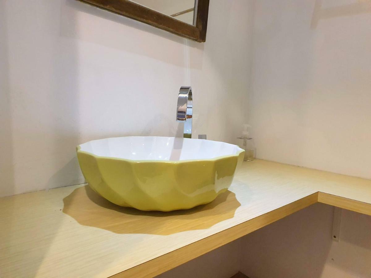 Honey House Tainan Bed & Breakfast Ngoại thất bức ảnh